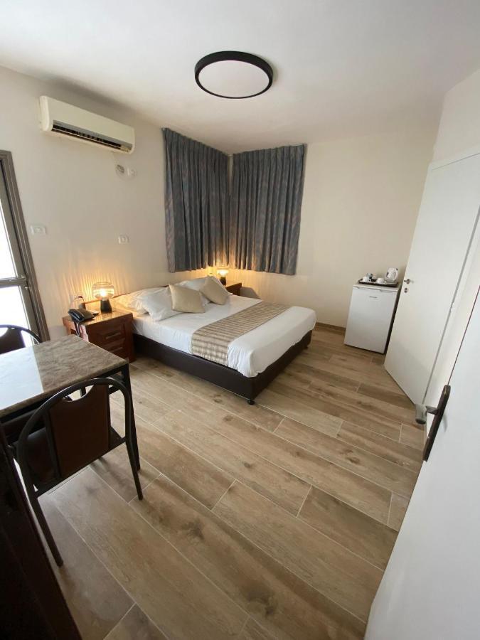 Berger Hotel Tiberias Eksteriør billede