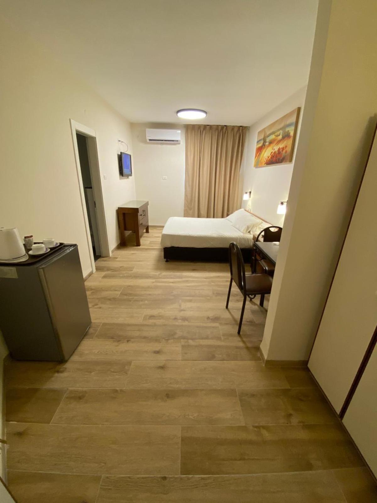 Berger Hotel Tiberias Eksteriør billede