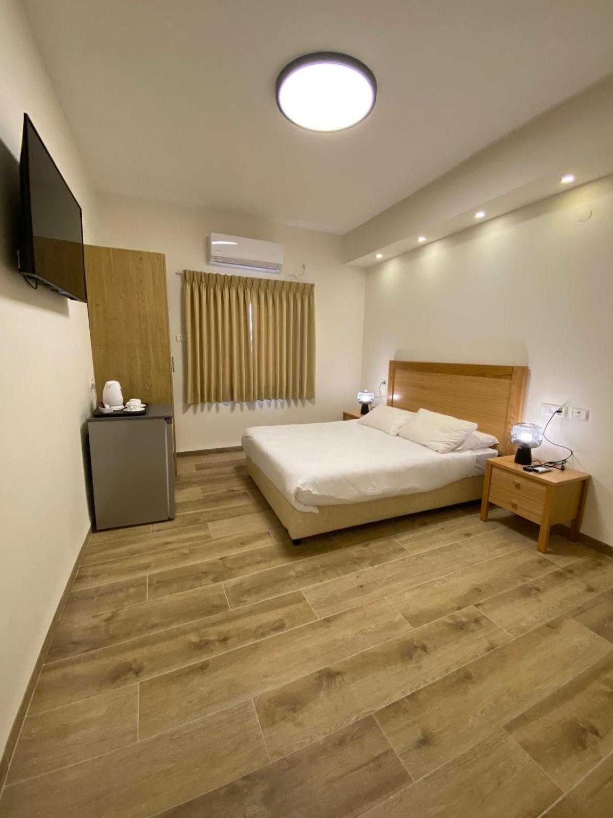 Berger Hotel Tiberias Eksteriør billede