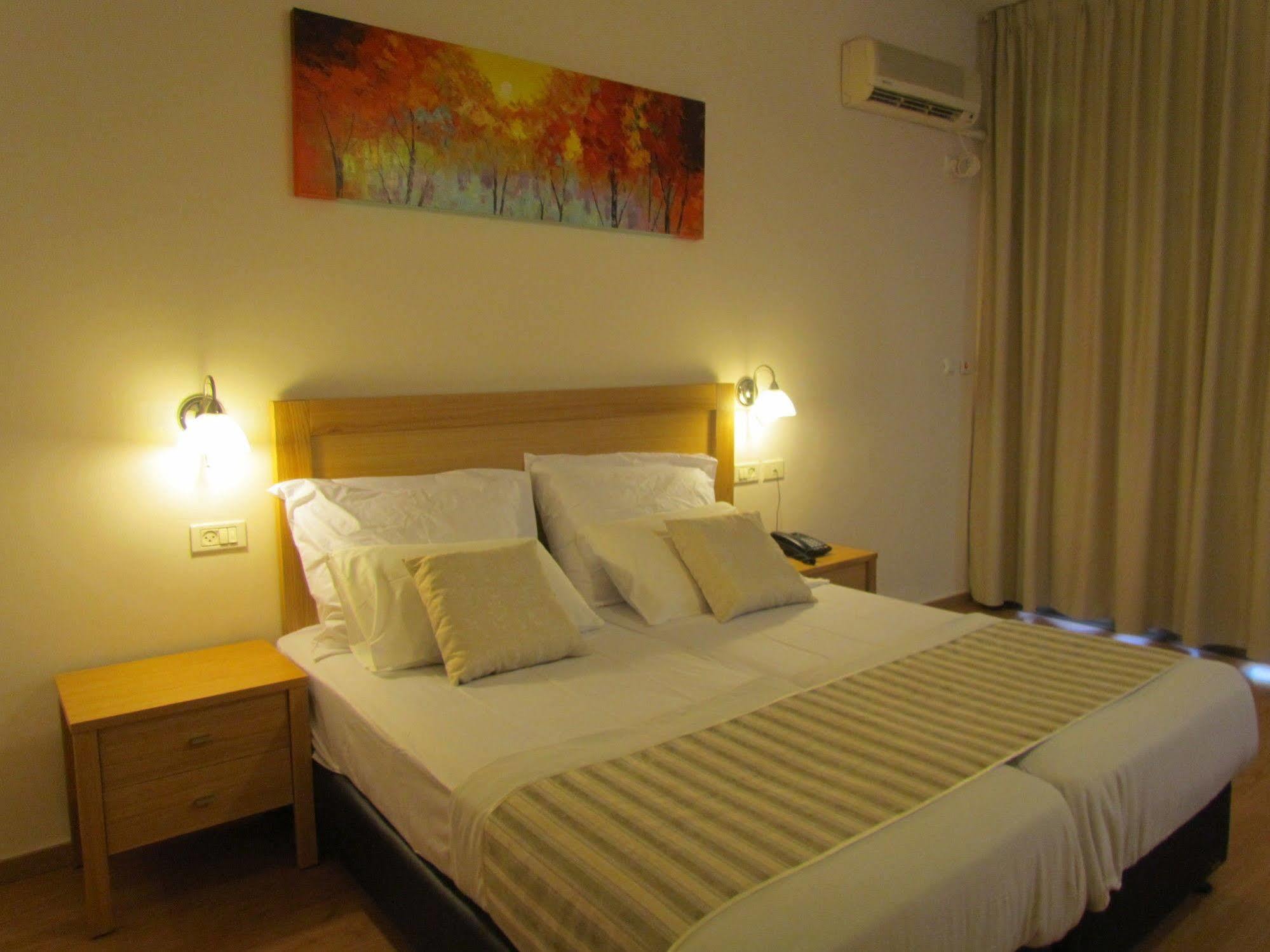 Berger Hotel Tiberias Eksteriør billede